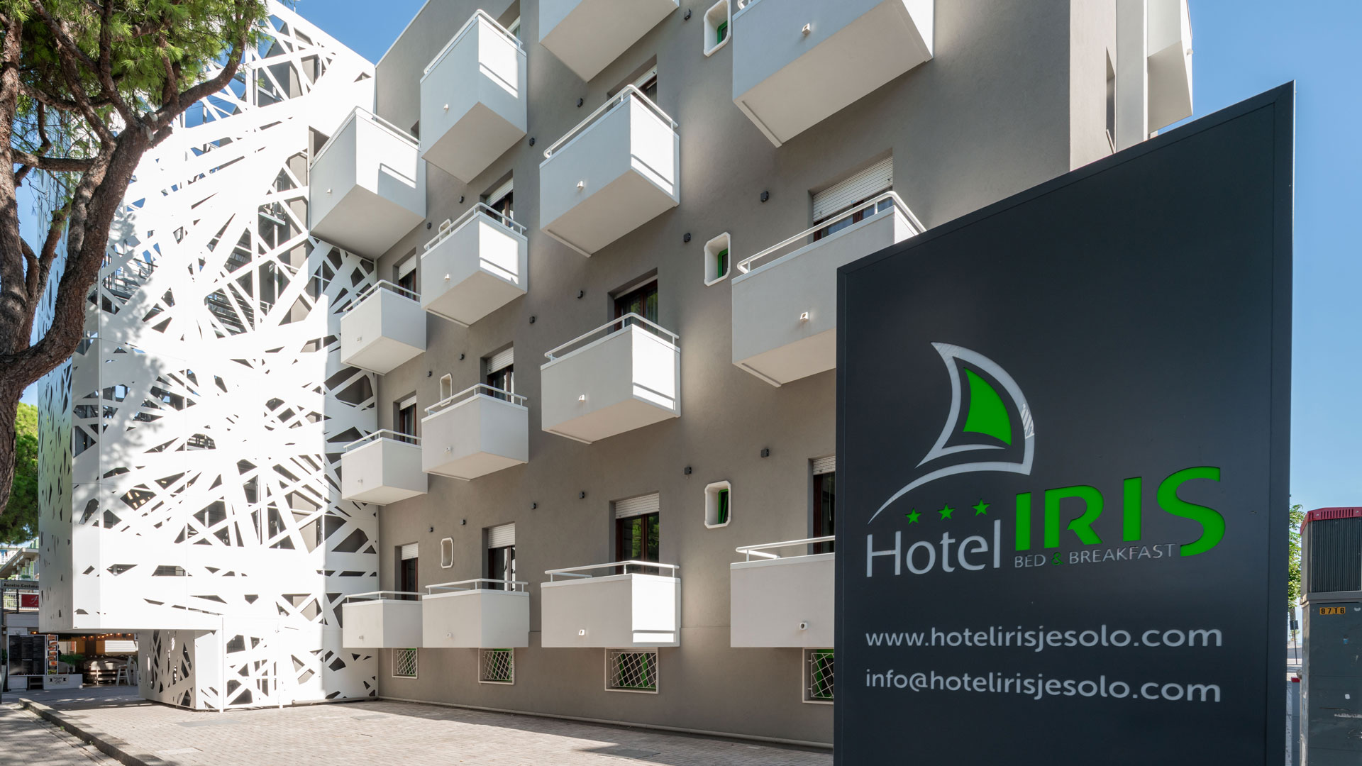 Hotel Iris